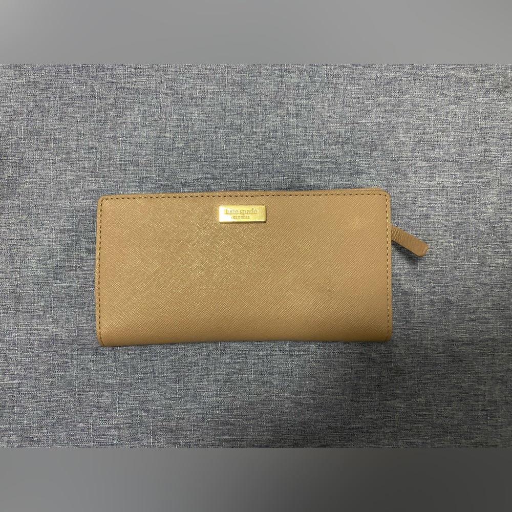 Kate Spade Slim Bifold Wallet